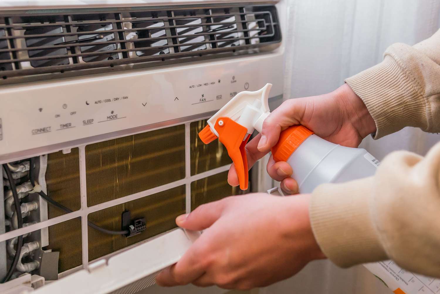 شركة تنظيف المكيفات في الفجيرة
