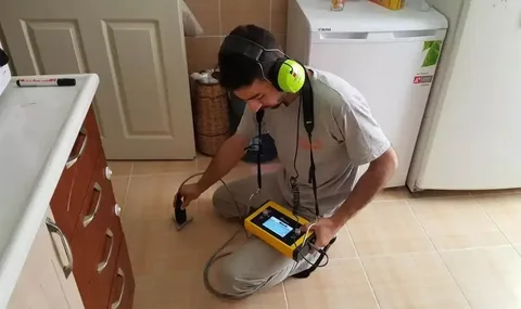 ميزات شركة العملاق للتطوير في كشف تسربات المياه في الشارقة