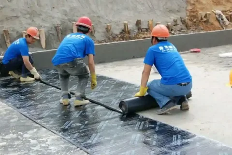 عزل اسطح في عجمان