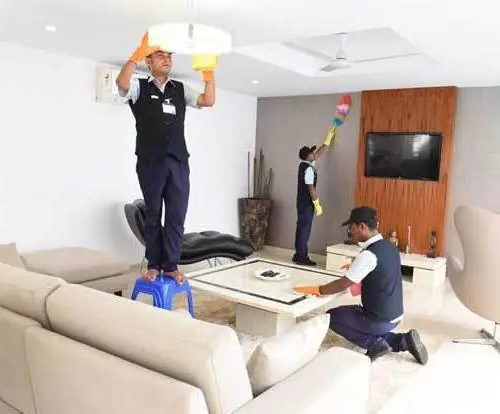 المعايير الأساسية التي تعتمدها شركة تنظيف مجالس في أبوظبي