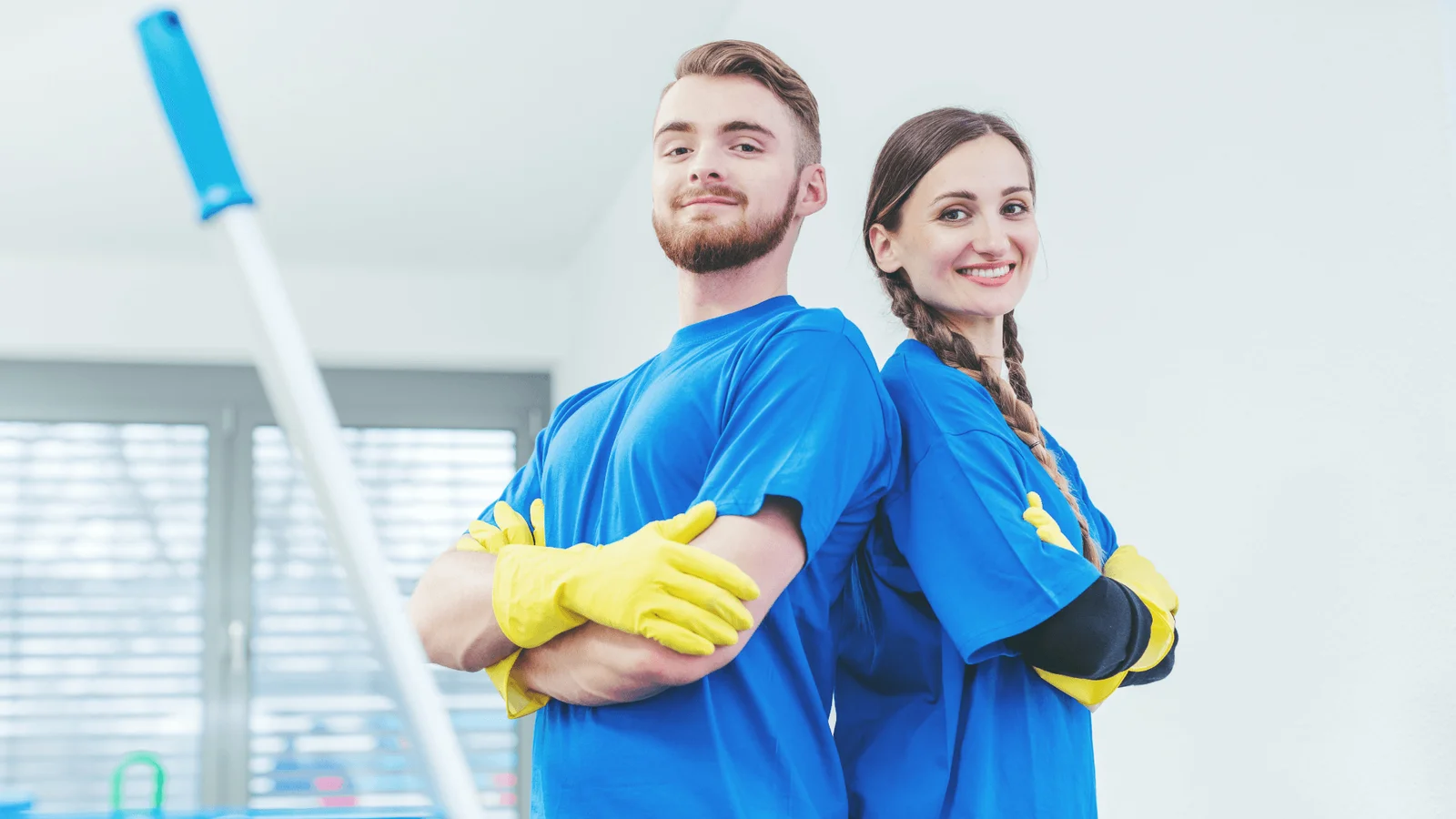 خدمة تنظيف فلل بالساعات في الشارقة