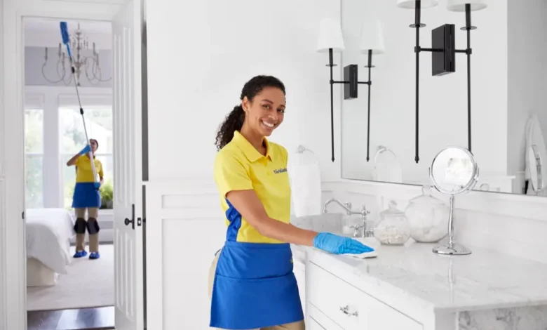 خادمات بنظام الساعات في عجمان