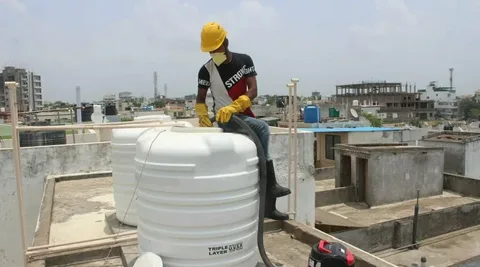 تنظيف خزانات في عجمان